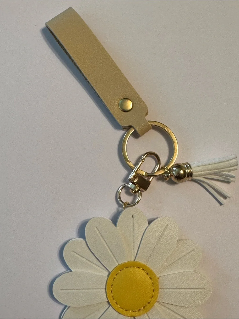 Handmade daisy keychain